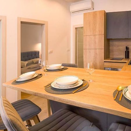 Luksuzni Apartman Ribica U Samom Centru Grada 斯普利特 外观 照片